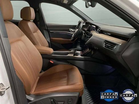 Used 2022 Audi e-tron Premium Plus w/ Premium Plus Package image 84
