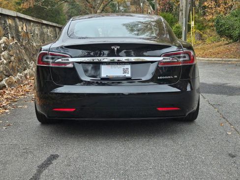 Used 2018 Tesla Model S 100D image 8