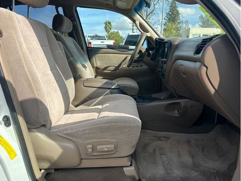 Used 2003 Toyota Sequoia SR5 image 10