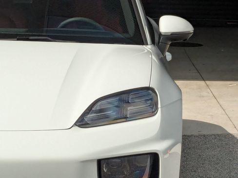 New 2025 Porsche Macan 4S Electric image 12