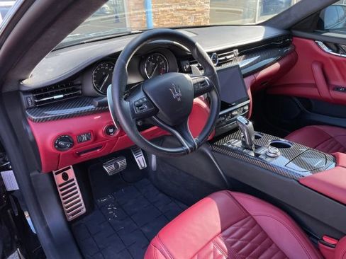 Used 2021 Maserati Quattroporte Trofeo image 2