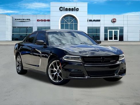 Used 2023 Dodge Charger SXT RWD image 1