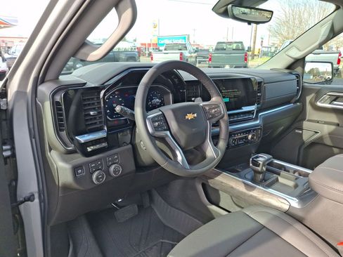 New 2026 Chevrolet Silverado 1500 LTZ w/ LTZ Premium Package image 13