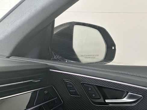 Used 2024 Audi RS Q8 AWD/4WD image 25