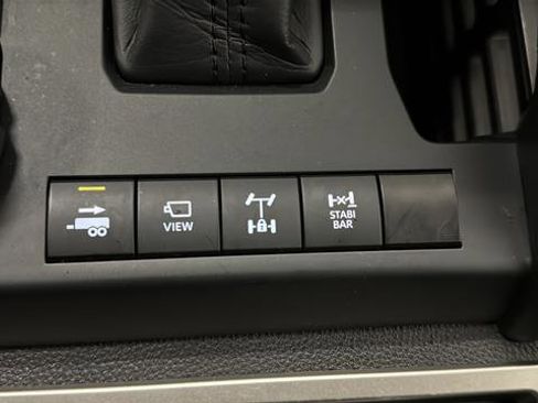 Used 2024 Toyota Tacoma Trailhunter image 31