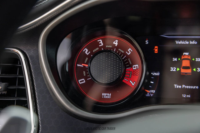 Used 2022 Dodge Challenger SRT Hellcat RWD image 30