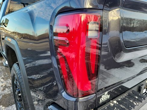 Certified 2024 GMC Sierra 2500 Denali w/ Technology Package image 11