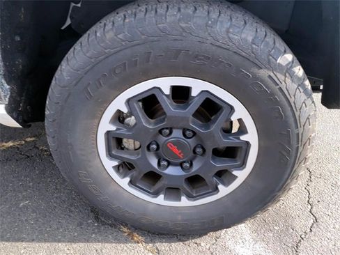 Used 2024 Toyota Tacoma TRD Sport image 9