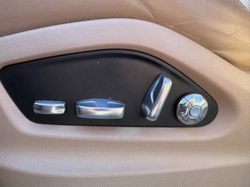 Used 2019 Porsche Cayenne image 17