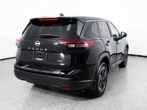 Used 2026 Nissan Rogue SV AWD/4WD image 8