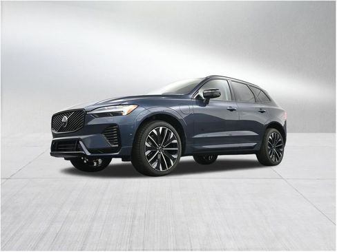 New 2026 Volvo XC60 T8 Ultra w/ Protection Package Premier AWD/4WD image 21
