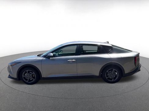 Used 2025 Kia K4 FWD image 10