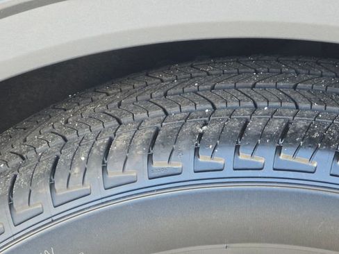 Used 2025 Ford Escape Active image 28