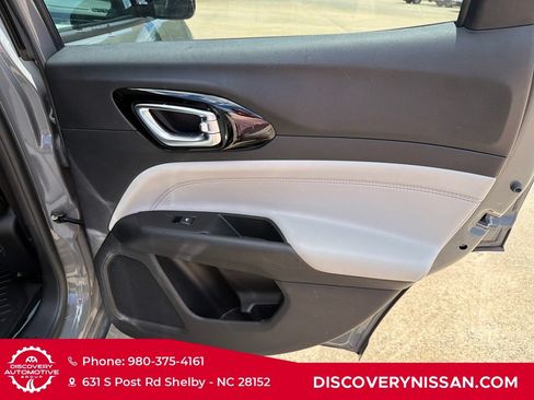 Used 2022 Jeep Compass Limited AWD/4WD image 38