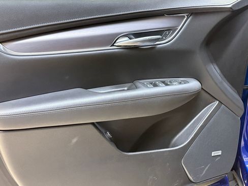 Certified 2023 Cadillac XT5 Luxury image 13