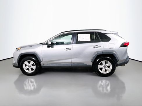 Used 2019 Toyota RAV4 XLE image 9