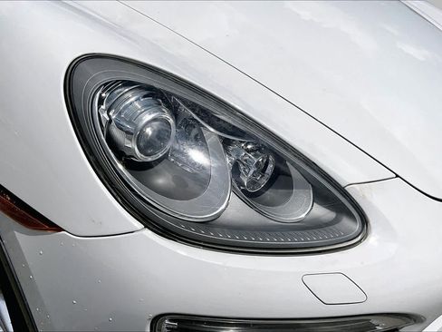 Used 2014 Porsche Cayenne S AWD/4WD image 28