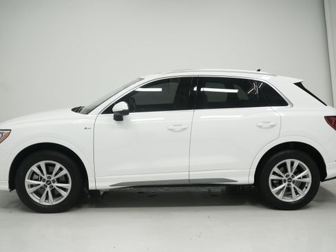 Used 2021 Audi Q3 2.0T Premium w/ Convenience Package AWD/4WD image 7