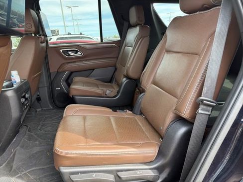 Used 2021 Chevrolet Tahoe High Country w/ Premium Package image 7