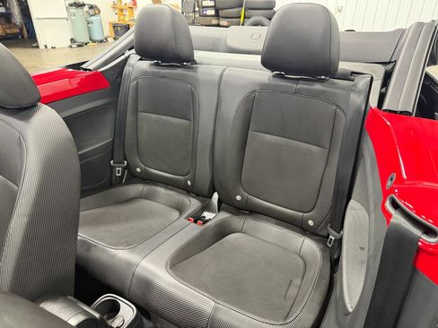 Used 2015 Volkswagen Beetle 1.8T image 22