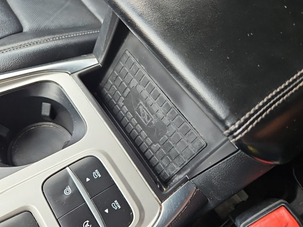 Used 2022 Ford Explorer Limited w/ Equipment Group 301A RWD image 22