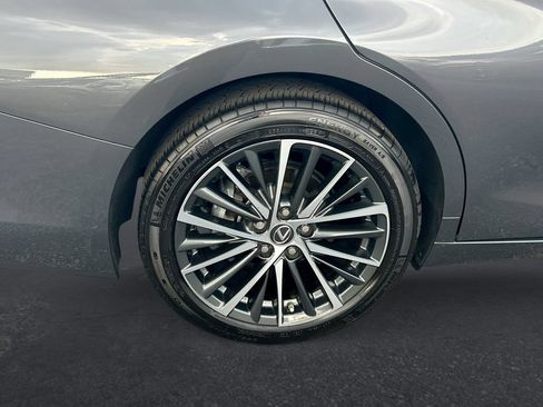 Used 2025 Lexus ES 350 w/ Premium Package FWD image 29