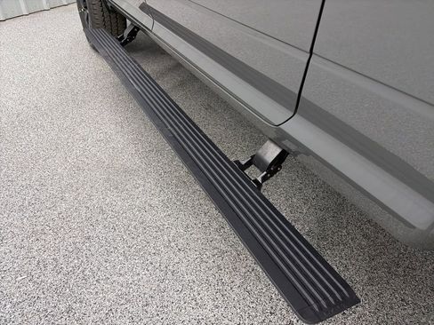 New 2026 RAM 2500 Laramie AWD/4WD image 13