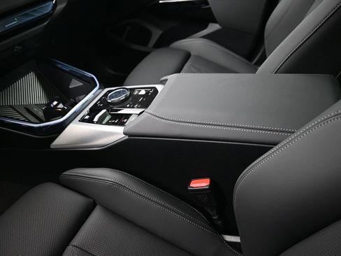 Used 2025 BMW X3 M50 w/ Premium Package image 21