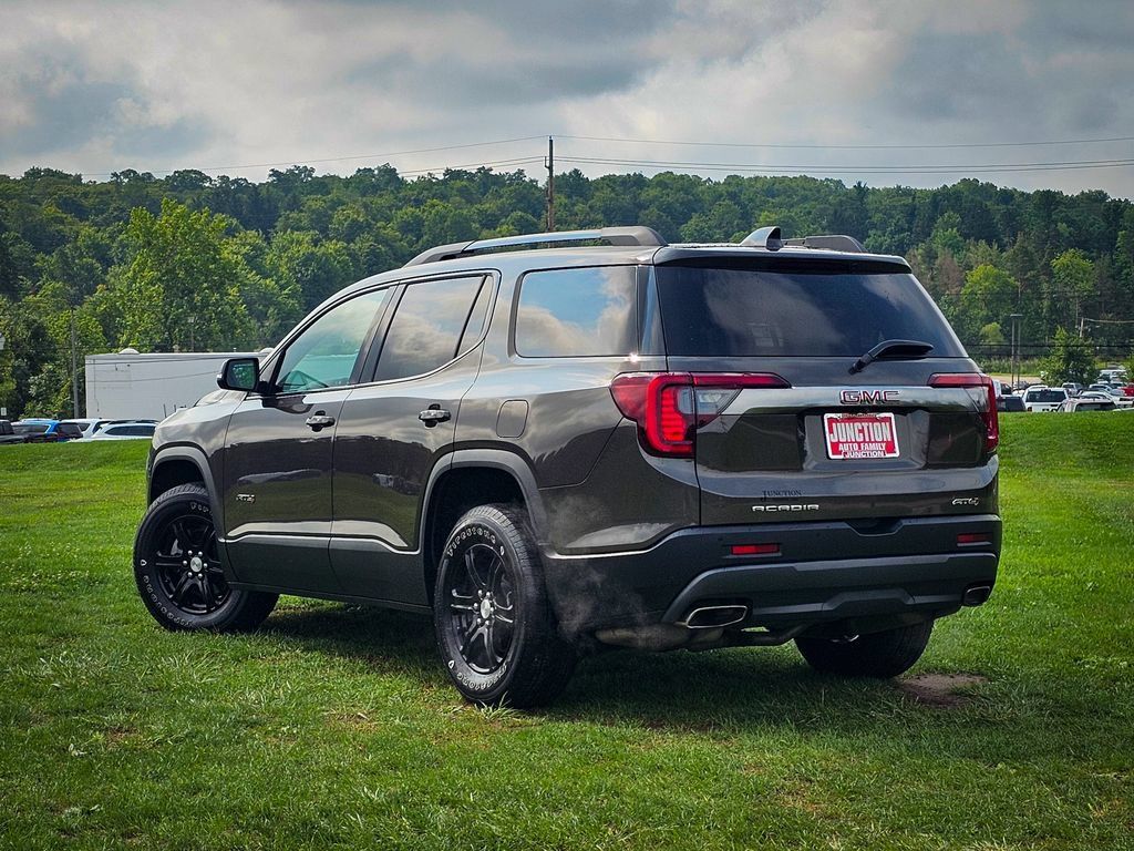 Used 2020 GMC Acadia AT4 w/ Driver Alert Package II AWD/4WD image 5