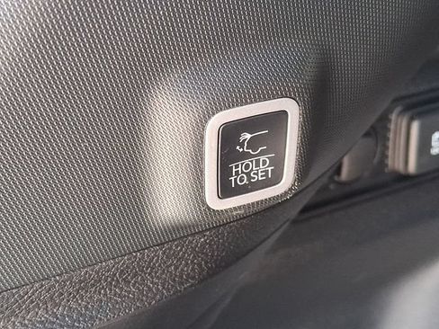 Used 2024 Jeep Grand Cherokee Altitude RWD image 24