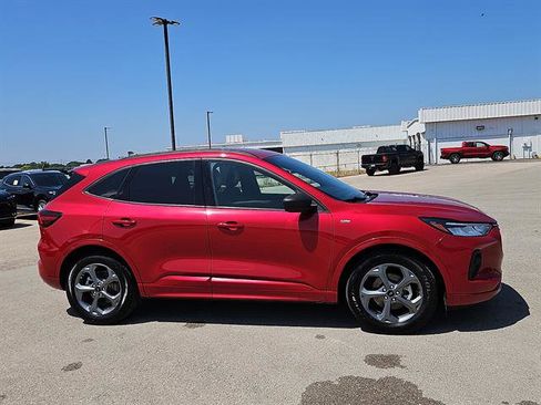 Used 2023 Ford Escape ST-Line w/ Tech Pack #1 FWD image 6