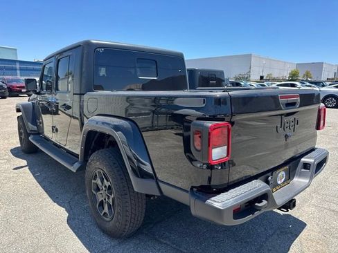 Used 2022 Jeep Gladiator Sport AWD/4WD image 7