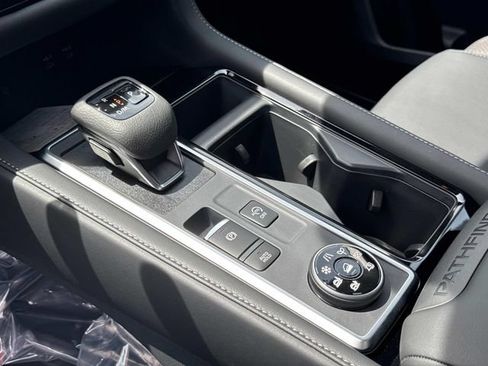 New 2026 Nissan Pathfinder SL AWD/4WD image 28