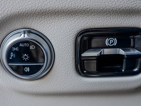 Used 2023 Mercedes-Benz EQS 450+ 4MATIC SUV image 8