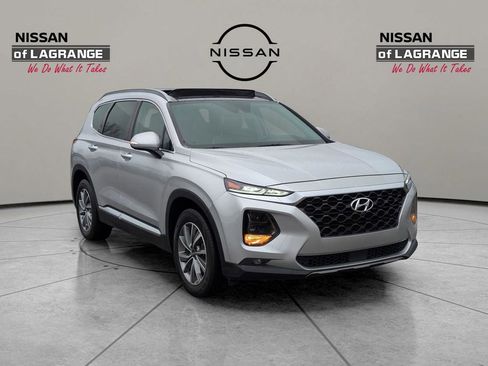 Used 2019 Hyundai Santa Fe AWD image 3