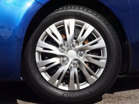 Used 2018 Kia Forte LX image 5