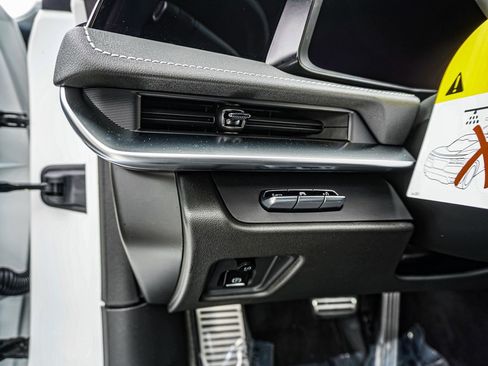 New 2026 Chevrolet Corvette Z06 image 19