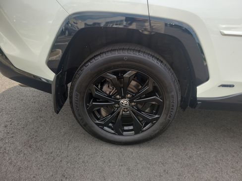 Certified 2022 Toyota RAV4 XSE AWD/4WD image 11