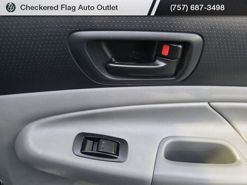 Used 2013 Toyota Tacoma PreRunner image 46