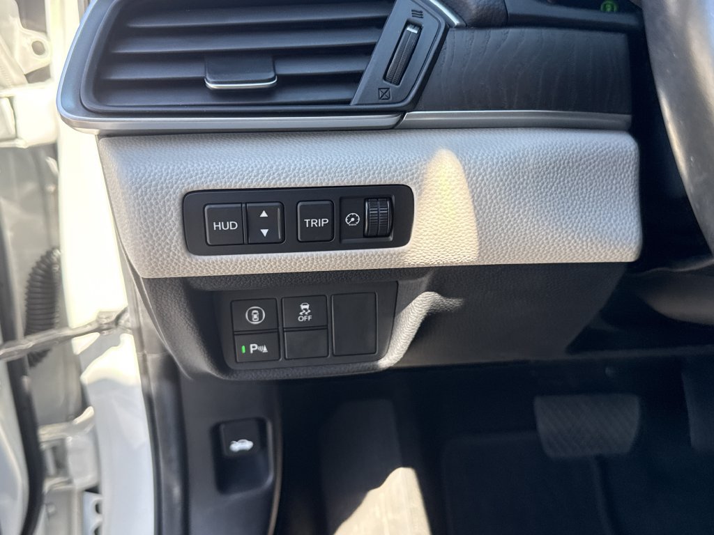 Used 2020 Honda Accord Touring image 19