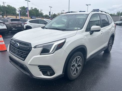 Used 2023 Subaru Forester Premium AWD/4WD image 8