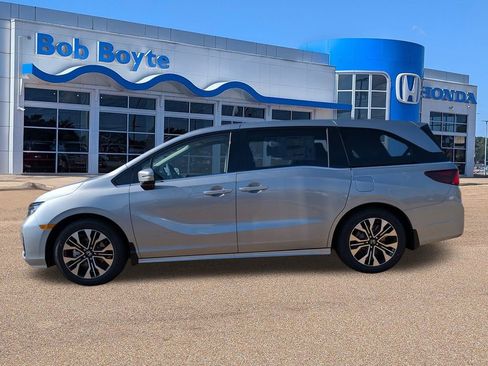 New 2026 Honda Odyssey Elite image 2