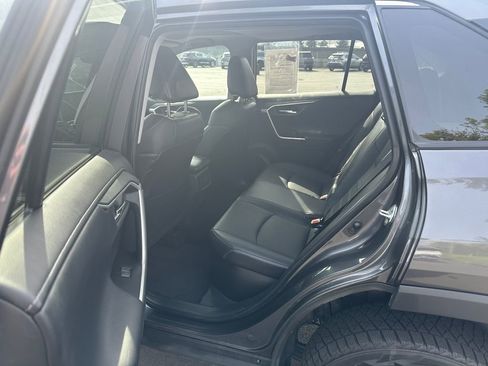 Used 2022 Toyota RAV4 Limited image 14