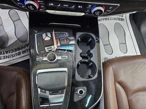 Used 2019 Audi Q7 3.0T Premium Plus w/ Premium Plus Package image 38