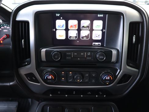 Used 2018 GMC Sierra 1500 SLT w/ SLT Premium Package AWD/4WD image 33