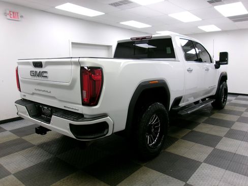 Used 2021 GMC Sierra 2500 Denali AWD/4WD image 14