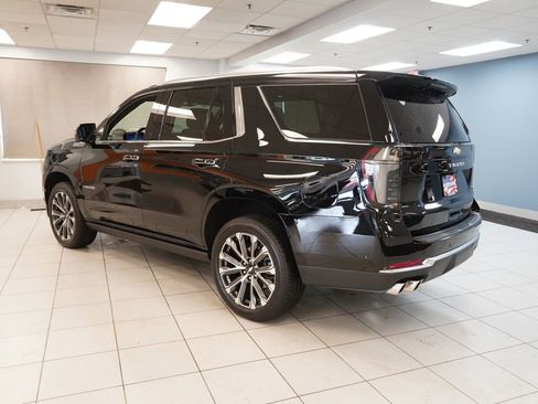 Used 2026 Chevrolet Tahoe High Country AWD/4WD image 4