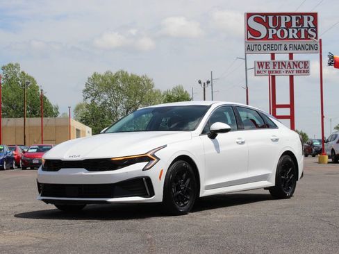 Used 2025 Kia K5 LXS FWD image 7