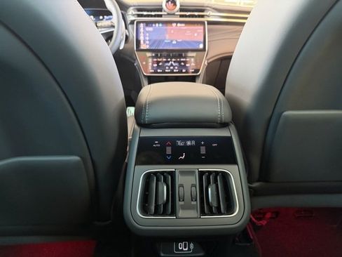 New 2025 Maserati Grecale Modena image 14