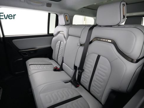 Used 2023 Rivian R1S Adventure AWD/4WD image 24
